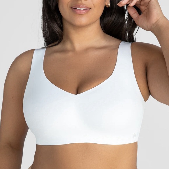Honeylove Other - HoneyLove SoftForm Bra 2X White Wireless Seamless Pullover V‎ Neck Comfort